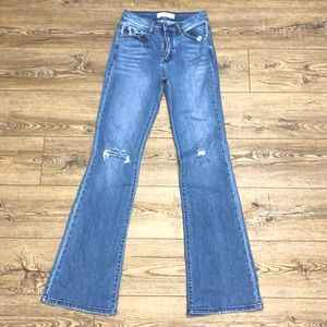 KanCan flare distressed jeans. Size 5/26.